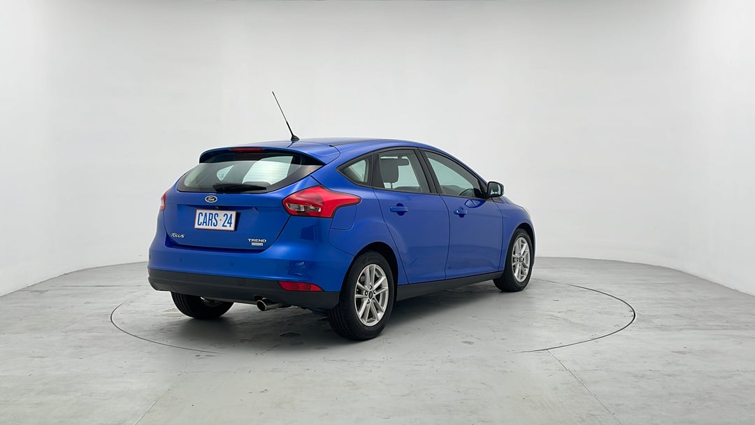 Right Back Diagonal (45- Degree) View