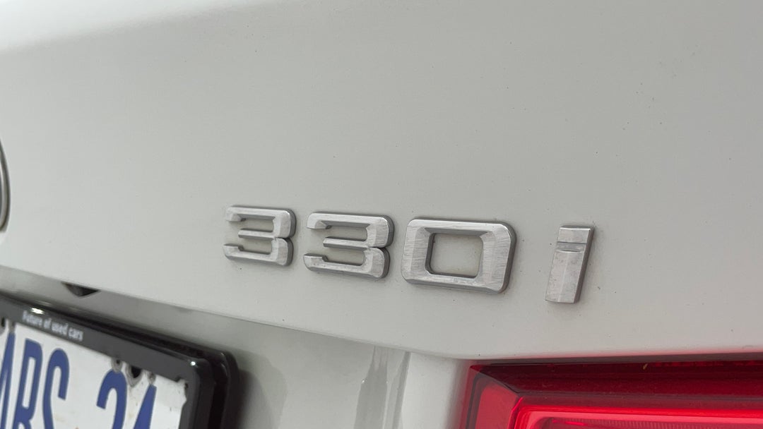 Badge (Boot Right Side)