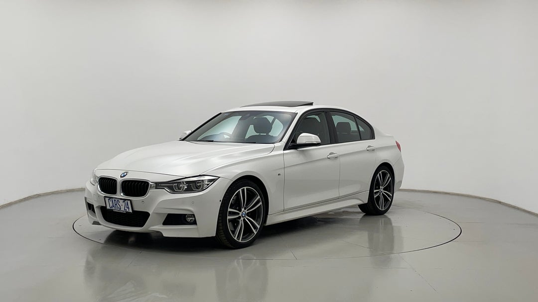 Left Front Diagonal (45- Degree) View