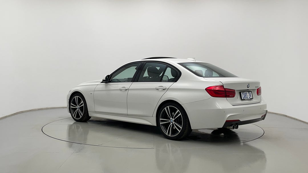 Left Back Diagonal (45- Degree) View