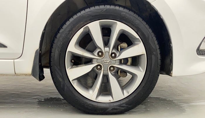2016 Hyundai Elite i20 ASTA 1.2 (O), Petrol, Manual, 38,686 km, Right Front Wheel