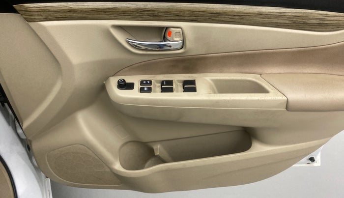 2020 Maruti Ciaz DELTA AT 1.5 SHVS PETROL, Petrol, Automatic, 17,468 km, Driver Side Door Panels Control