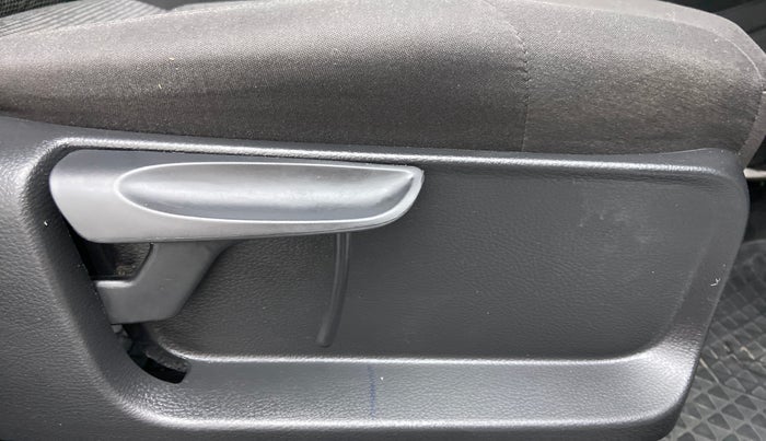 2019 Volkswagen Polo Trendline 1.0 L Petrol, Petrol, Manual, 29,951 km, Driver Side Adjustment Panel