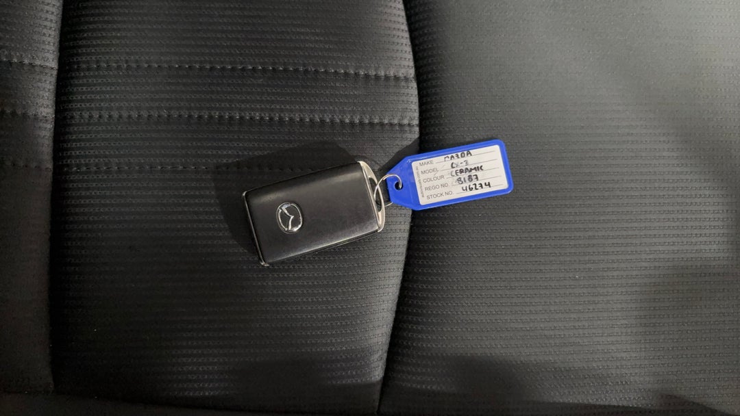 2023 Mazda CX-3 Stouring (fwd), Automatic, 34161 km, Key Close-up