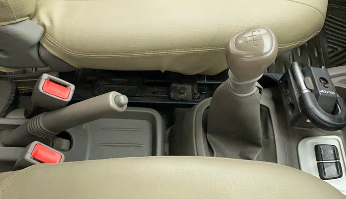 2017 Datsun Redi Go T (O), Petrol, Manual, 30,239 km, Gear Lever