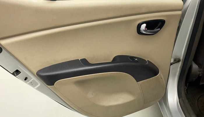 2010 Hyundai i10 SPORTZ (O) 1.2, Petrol, Manual, 66,858 km, Rear left door - Paint has faded