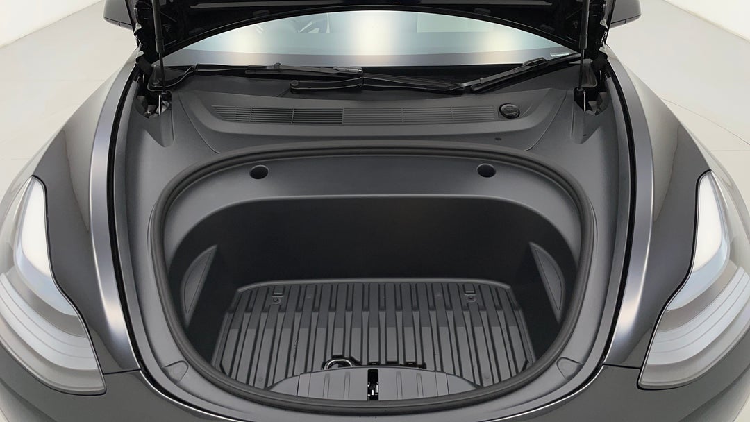 Open Bonnet (Engine)