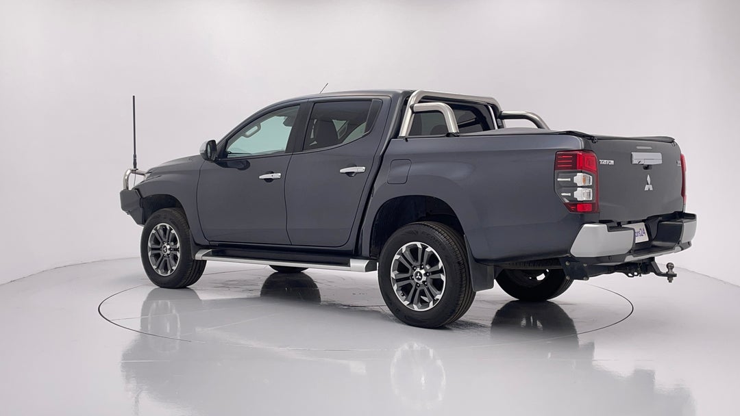 Left Back Diagonal (45- Degree) View