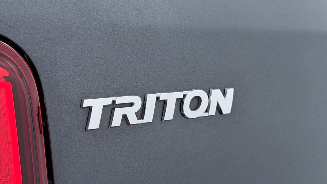 Badge (Boot Left Side)