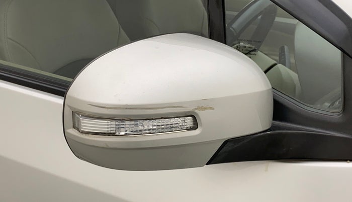 2013 Maruti Ertiga ZDI, Diesel, Manual, 47,643 km, Right rear-view mirror - Minor scratches
