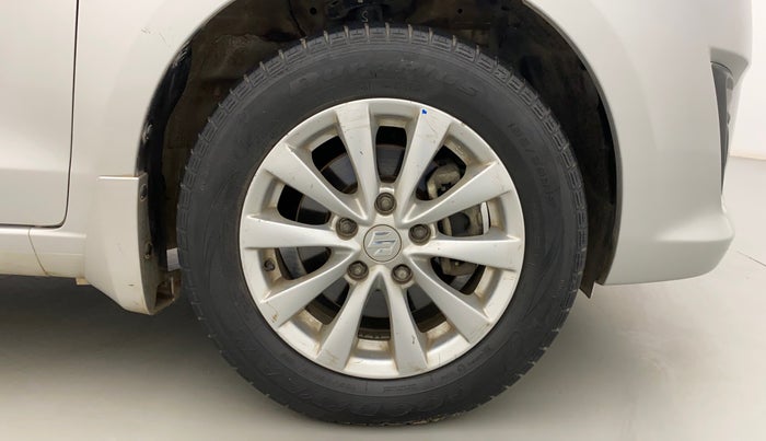 2013 Maruti Ertiga ZDI, Diesel, Manual, 47,643 km, Right Front Wheel