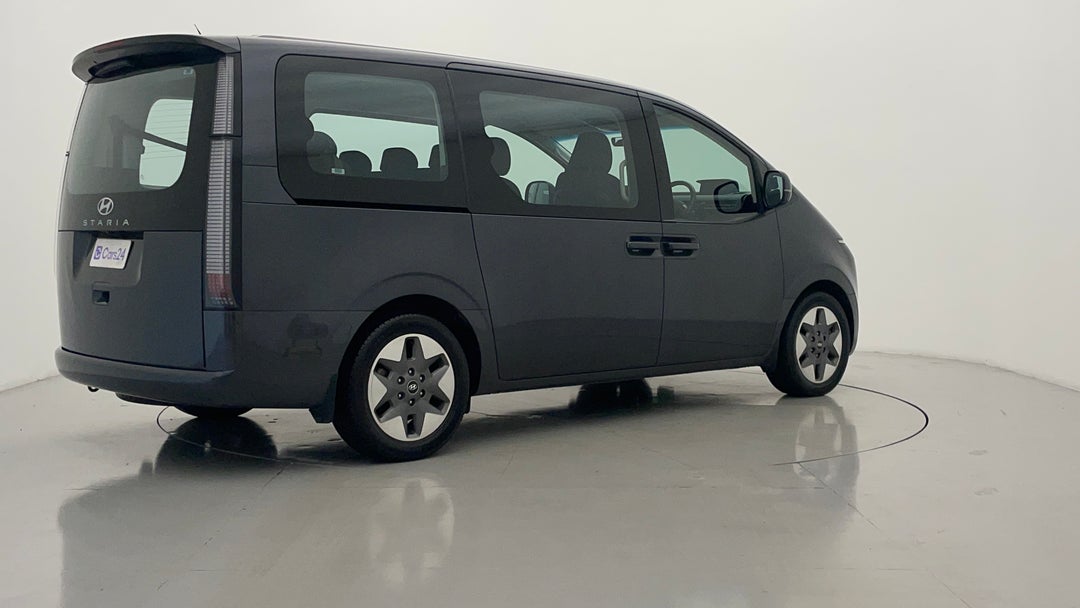 2022 Hyundai Staria Staria, Automatic, 81937 km, Right Back Diagonal (45- Degree) View