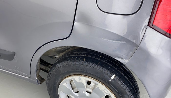 2011 Maruti Wagon R 1.0 LXI, CNG, Manual, 49,709 km, Left quarter panel - Slightly dented