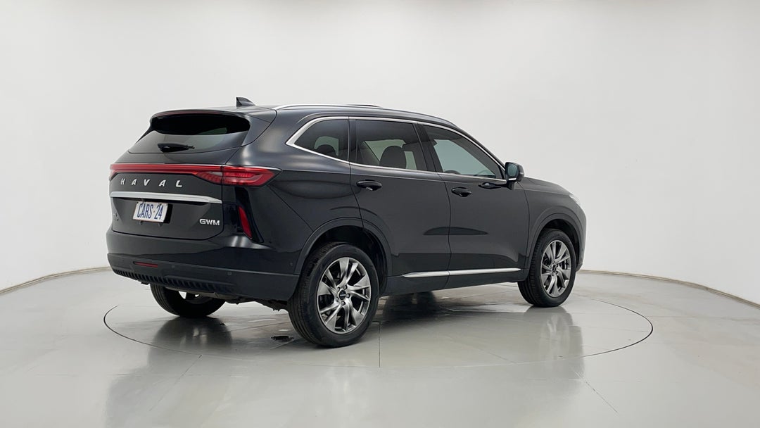 Right Back Diagonal (45- Degree) View