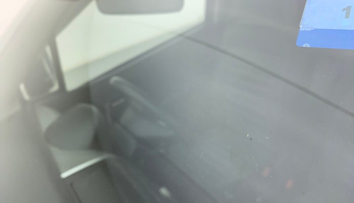 2011 Maruti Wagon R 1.0 VXI, Petrol, Manual, 38,782 km, Front windshield - Minor spot on windshield