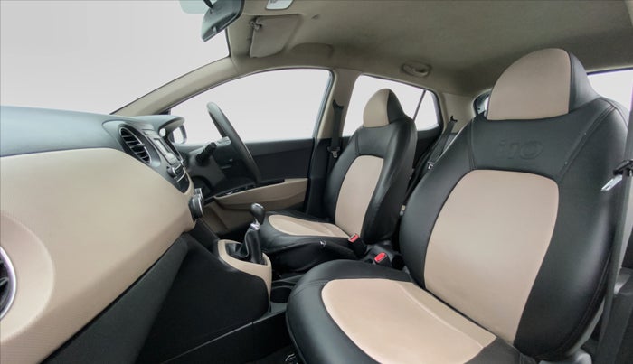 2016 Hyundai Grand i10 SPORTZ 1.2 KAPPA VTVT, Petrol, Manual, 63,204 km, Right Side Front Door Cabin