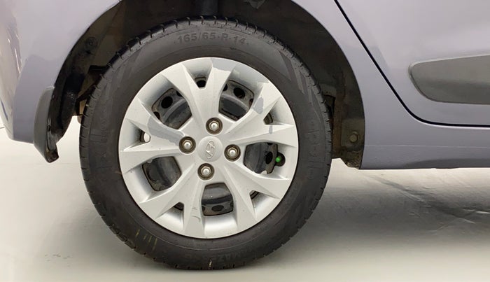 2016 Hyundai Grand i10 SPORTZ 1.2 KAPPA VTVT, Petrol, Manual, 63,204 km, Right Rear Wheel