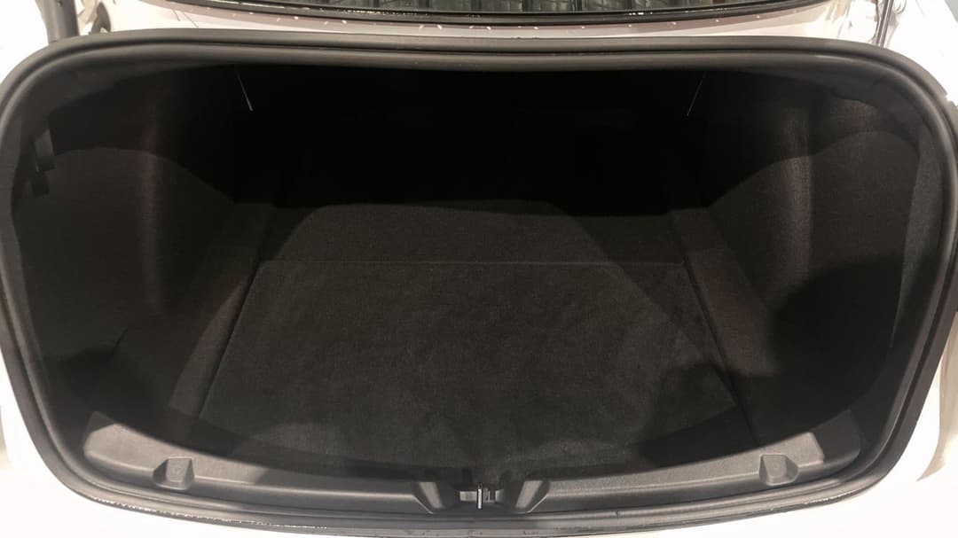 2022 Tesla Model 3 Long Range, Automatic, 19362 km, Boot Inside View