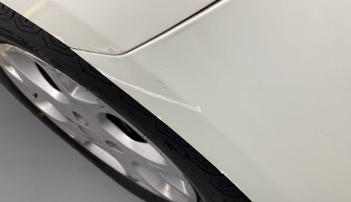 2013 Renault Pulse RXZ DIESEL, Diesel, Manual, 62,189 km, Front bumper - Minor scratches