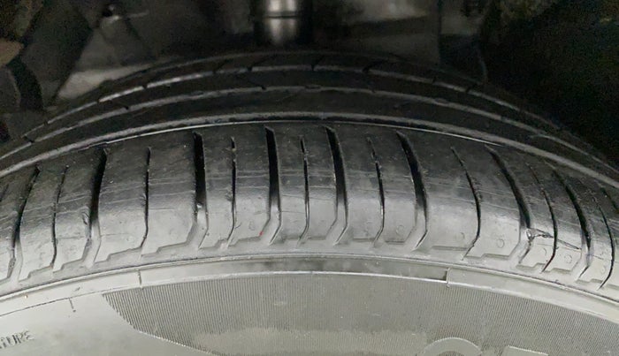 2018 Maruti S Cross ZETA 1.3, Diesel, Manual, 89,162 km, Left Front Tyre Tread
