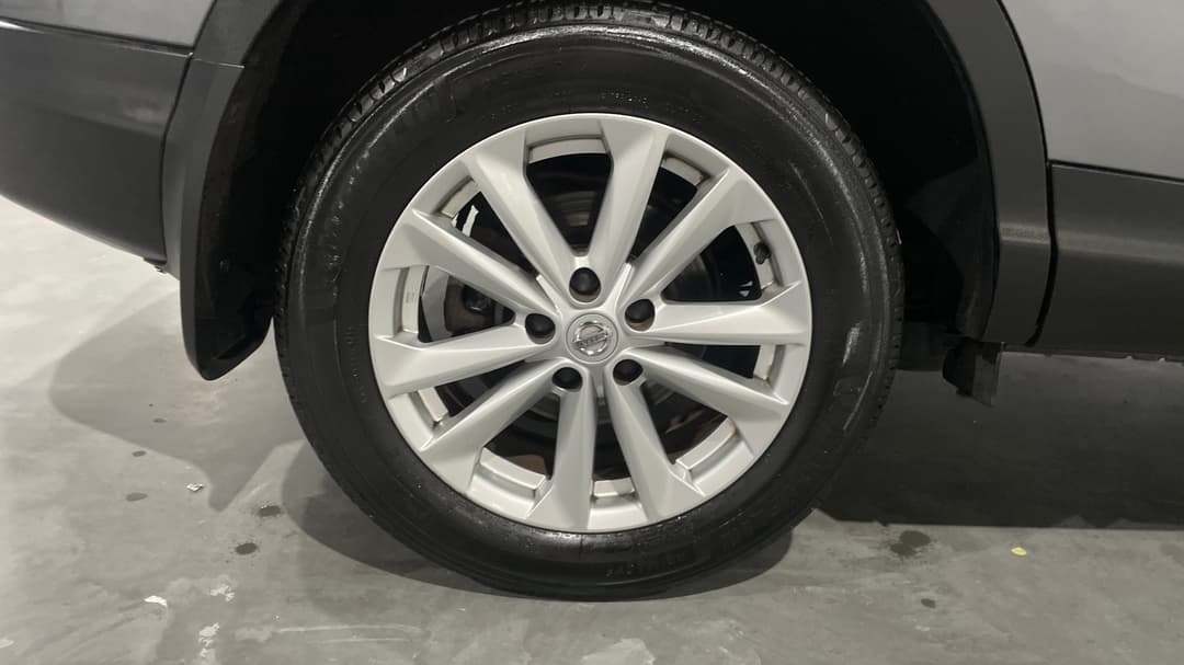 2017 Nissan Qashqai St, Automatic, 74686 km, Right Rear Wheel