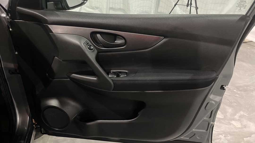 2017 Nissan Qashqai St, Automatic, 74686 km, Speaker View