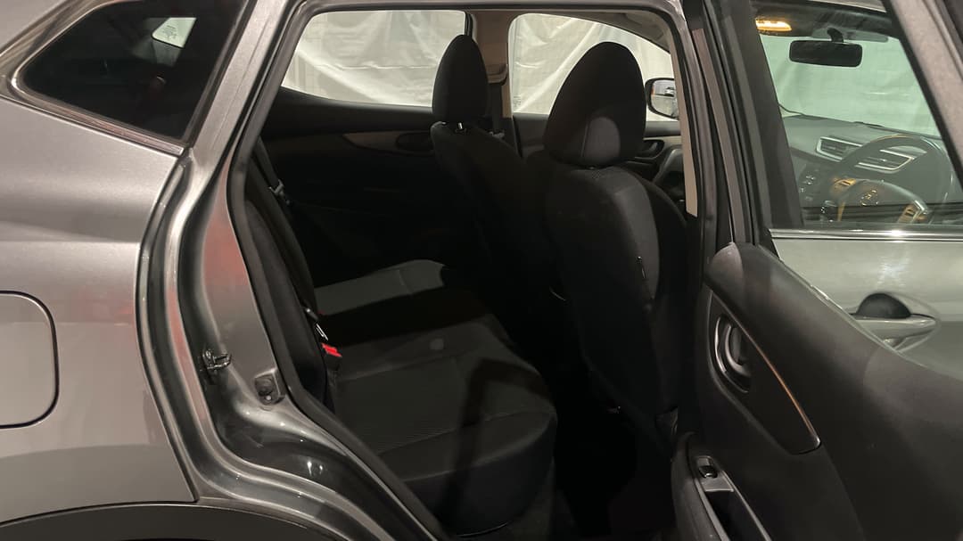 2017 Nissan Qashqai St, Automatic, 74686 km, Right Side Rear Door Cabin View