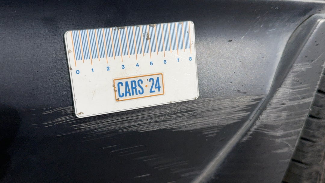 Bumper Rear Scratch