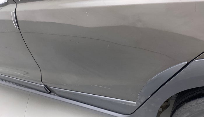 2018 Honda WR-V 1.2L I-VTEC VX MT, CNG, Manual, 68,667 km, Rear left door - Minor scratches