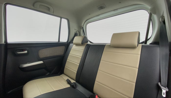 2014 Maruti Wagon R 1.0 VXI, Petrol, Manual, 28,171 km, Right Side Rear Door Cabin