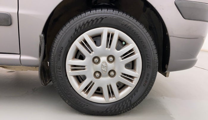 2012 Hyundai Santro Xing GLS, Petrol, Manual, 42,483 km, Right Front Wheel