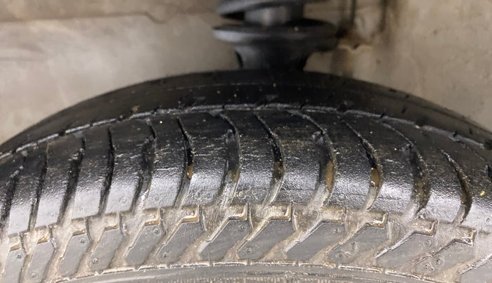 2019 Maruti Alto K10 VXI, Petrol, Manual, 64,737 km, Left Front Tyre Tread
