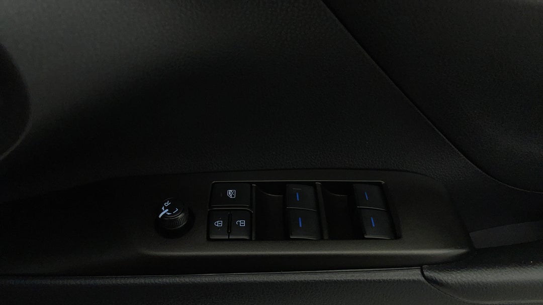 2023 Toyota Camry Ascent Hybrid, Automatic, 53629 km, Drivers Side Door Panel Controls