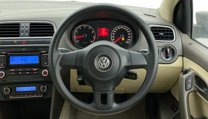 2011 Volkswagen Vento HIGHLINE 1.6 MPI, Petrol, Manual, 98,367 km, Steering Wheel Close Up