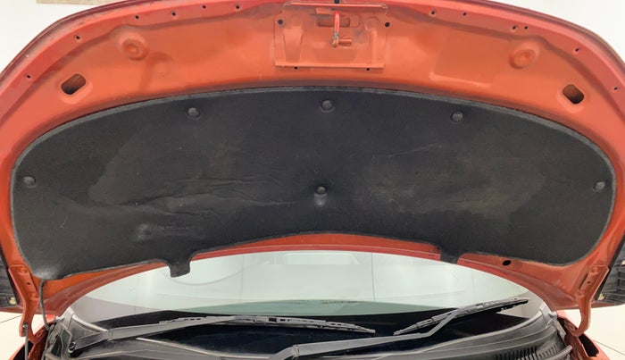 2018 Maruti IGNIS ALPHA 1.2, Petrol, Manual, 36,824 km, Bonnet (hood) - Insulation cover has minor damage