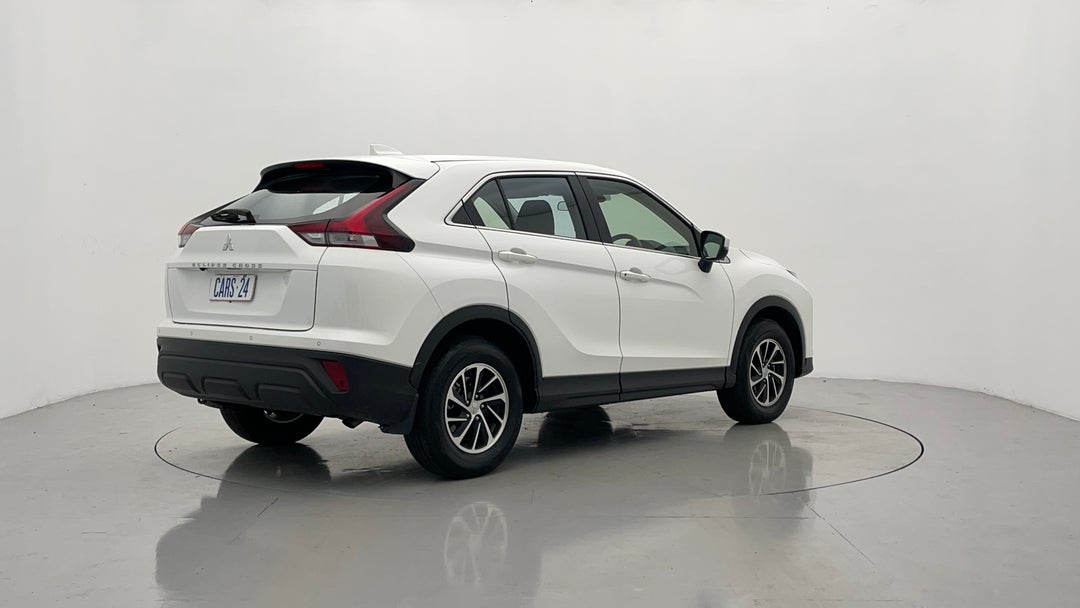 Right Back Diagonal (45- Degree) View