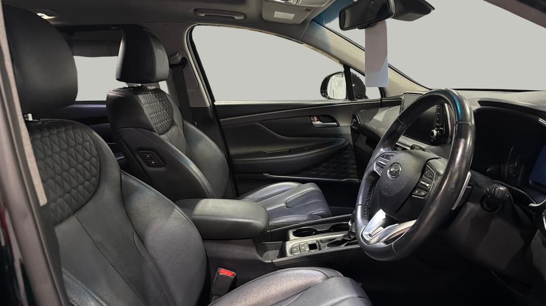 2020 Hyundai Santa Fe Highlander Crdi Blk-bge (AWD), Automatic, 99473 km, Right Side Front Door Cabin View
