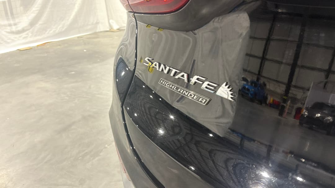 2020 Hyundai Santa Fe Highlander Crdi Blk-bge (AWD), Automatic, 99473 km, Badge (Boot Left Side)