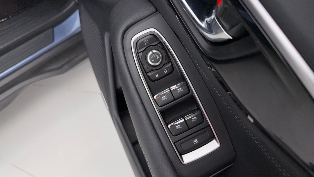 2021 Subaru Outback Awd Touring, Automatic, 62380 km, Drivers Side Door Panel Controls