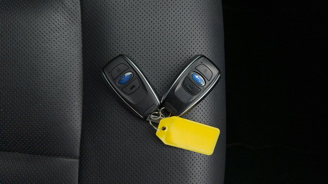 2021 Subaru Outback Awd Touring, Automatic, 62380 km, Key Close-up