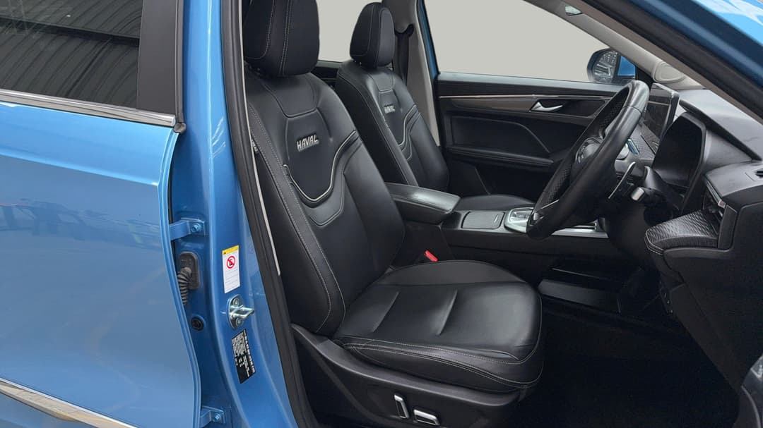 2022 GWM Haval Jolion Ultra, Automatic, 52281 km, Right Side Front Door Cabin View