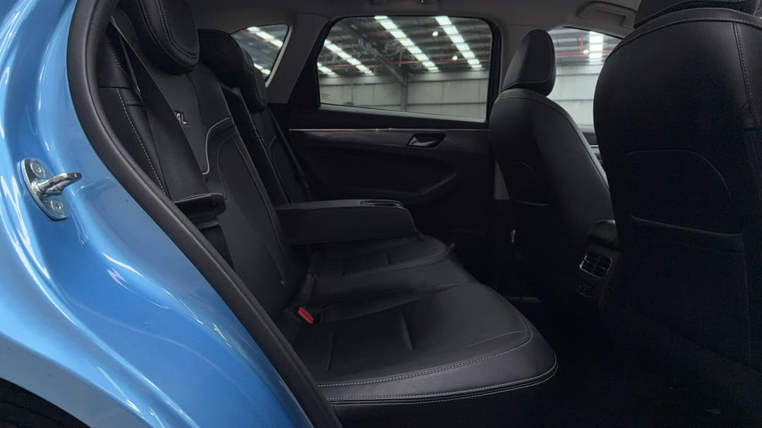 2022 GWM Haval Jolion Ultra, Automatic, 52281 km, Right Side Rear Door Cabin View