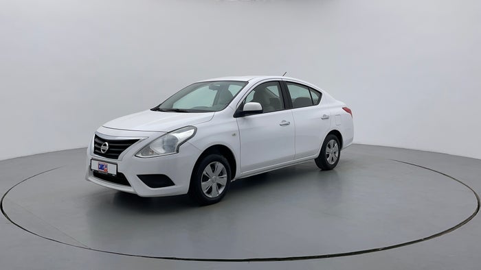 Nissan Sunny-Left Front Diagonal (45- Degree) View
