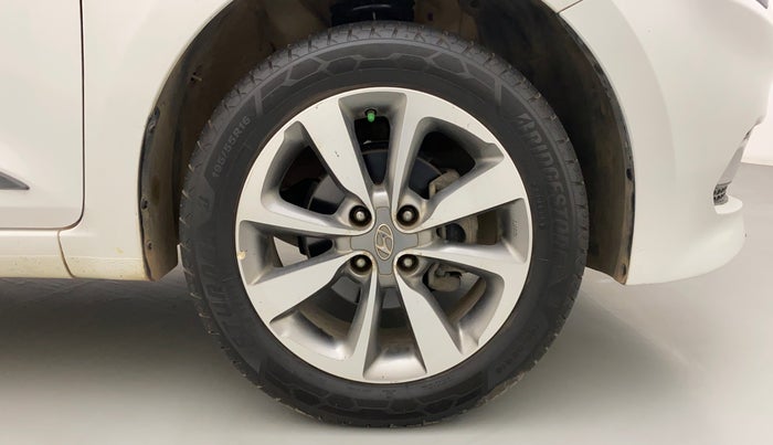 2015 Hyundai Elite i20 ASTA 1.2, Petrol, Manual, 1,20,248 km, Right Front Wheel