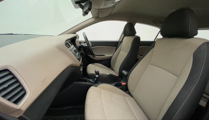 2015 Hyundai Elite i20 ASTA 1.2, Petrol, Manual, 1,20,248 km, Right Side Front Door Cabin