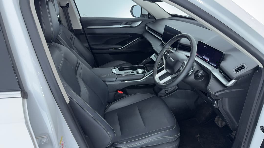 2022 GWM Haval H6 Ultra, Automatic, 64268 km, Right Side Front Door Cabin View