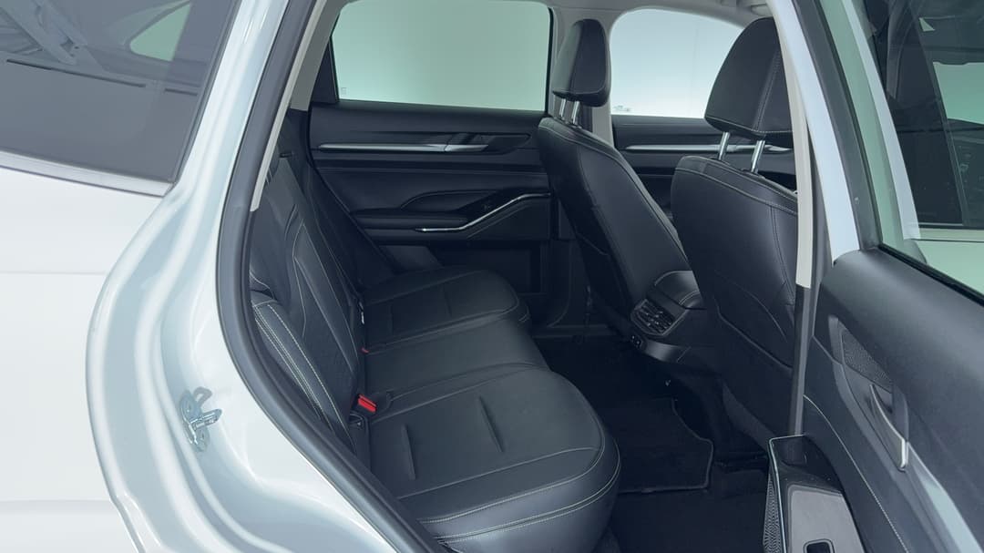 2022 GWM Haval H6 Ultra, Automatic, 64268 km, Right Side Rear Door Cabin View