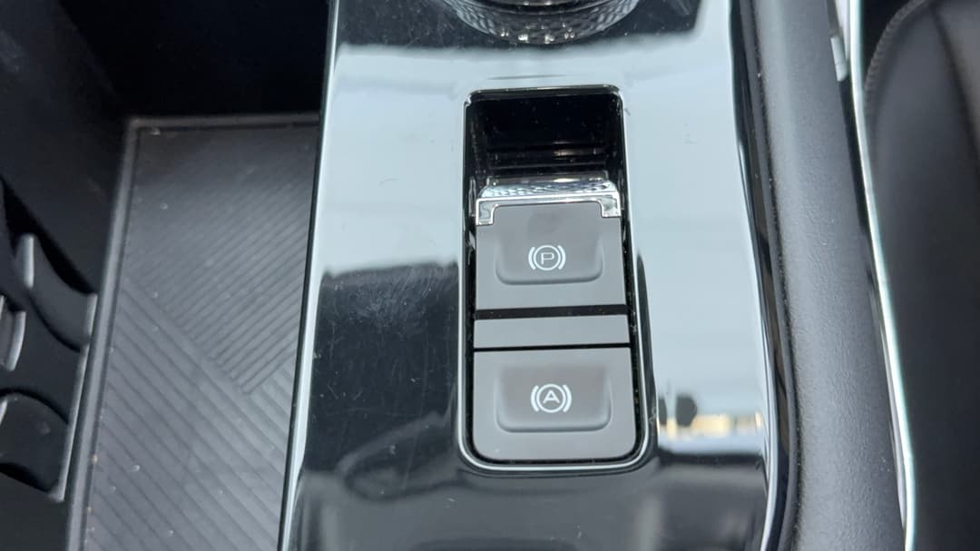 2022 GWM Haval H6 Ultra, Automatic, 64268 km, Handbrake