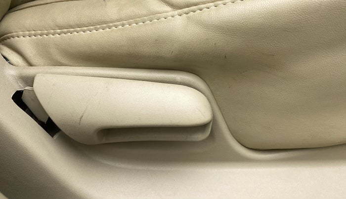 2016 Maruti Swift Dzire VDI ABS, Diesel, Manual, 73,920 km, Driver Side Adjustment Panel