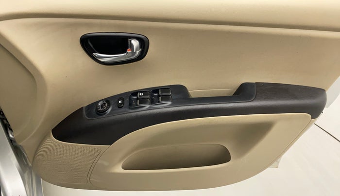 2011 Hyundai i10 SPORTZ 1.2, Petrol, Manual, 69,232 km, Driver Side Door Panels Control